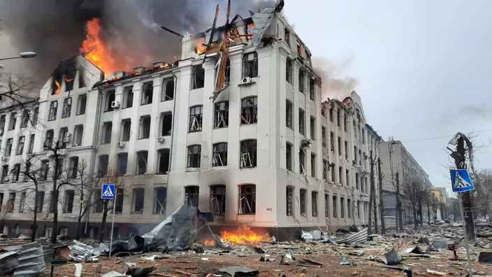 Kharkiv en flammes 2 mars 2022 Kharkiv en flammes 2 mars 2022